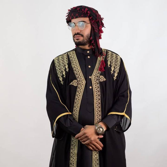 الرداء الملكي الفاخر