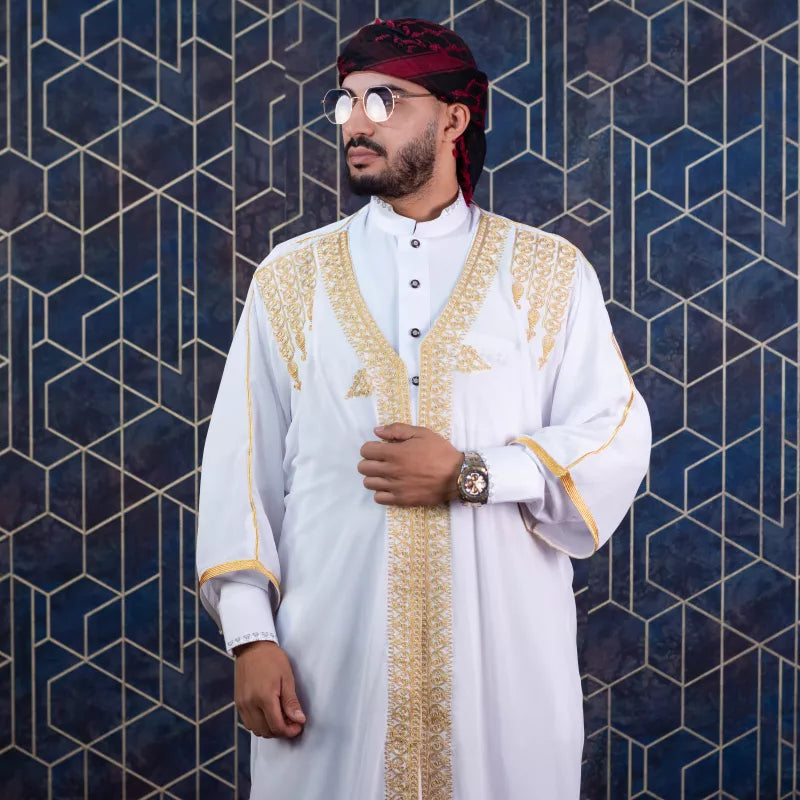 الرداء الملكي الفاخر