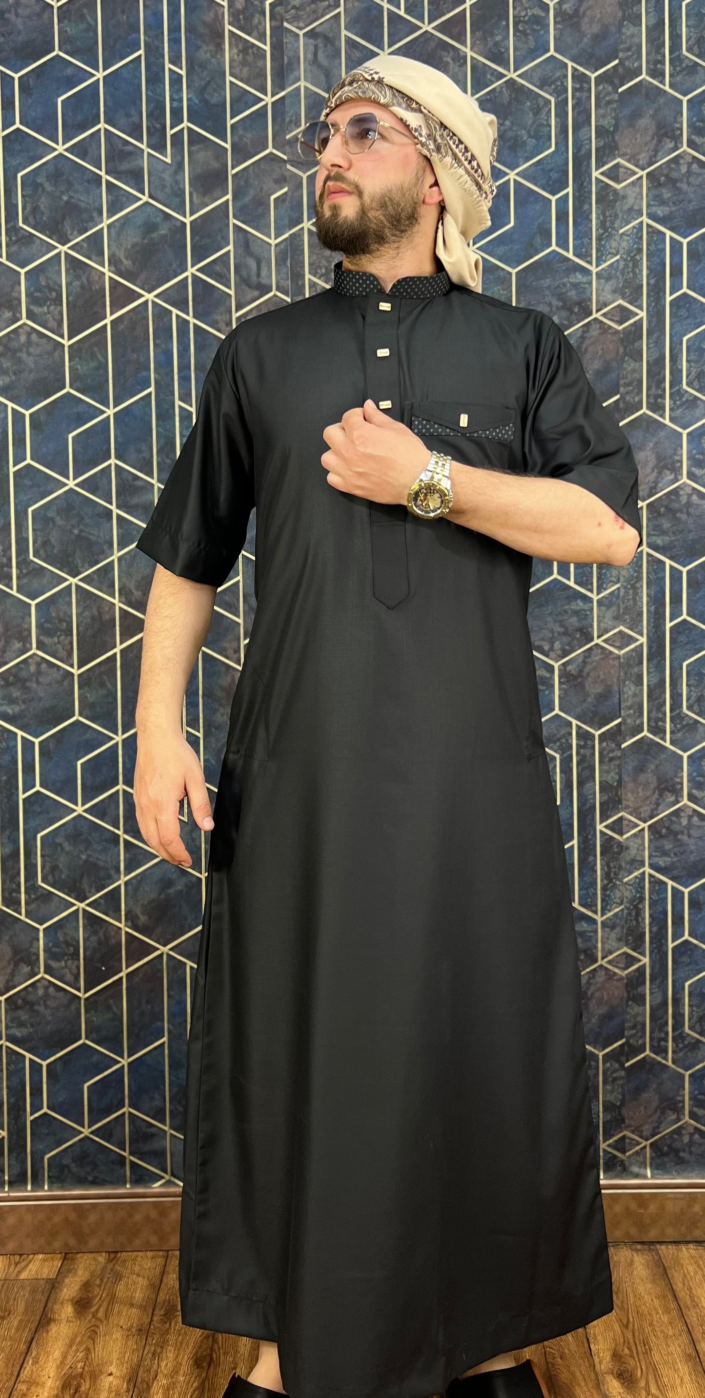 🖤 قميص الرونق الأسود الفخم – أناقة لا تضاهى!