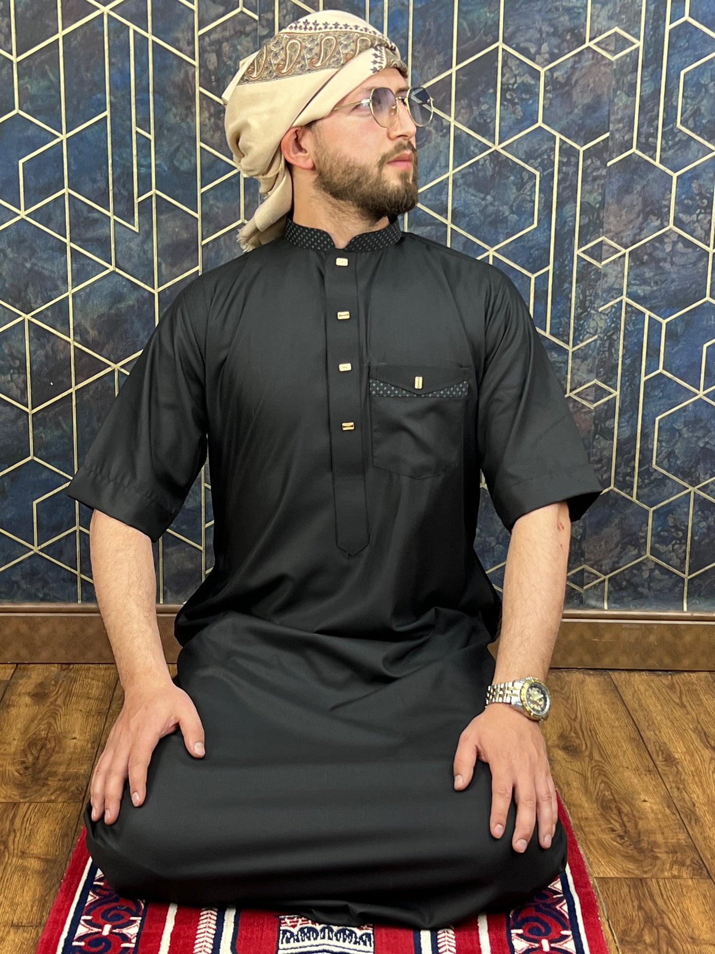 🖤 قميص الرونق الأسود الفخم – أناقة لا تضاهى!